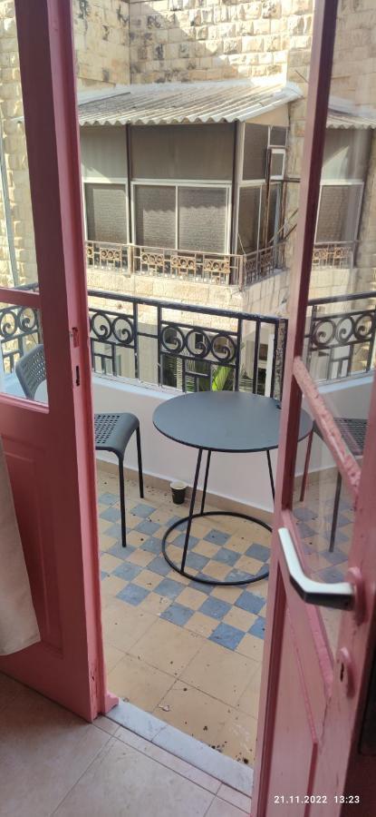 Guesthouse Comfy - Separate Rooms In The Apartment For A Relaxing Holiday Хайфа Екстериор снимка