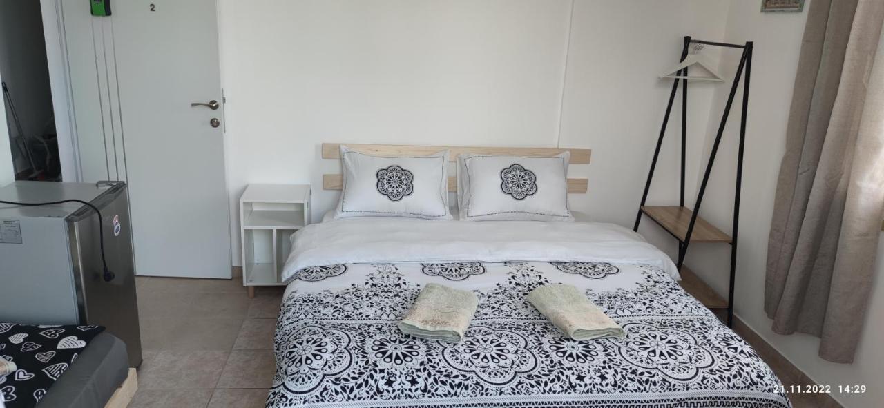 Guesthouse Comfy - Separate Rooms In The Apartment For A Relaxing Holiday Хайфа Екстериор снимка