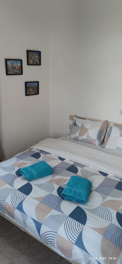 Guesthouse Comfy - Separate Rooms In The Apartment For A Relaxing Holiday Хайфа Екстериор снимка