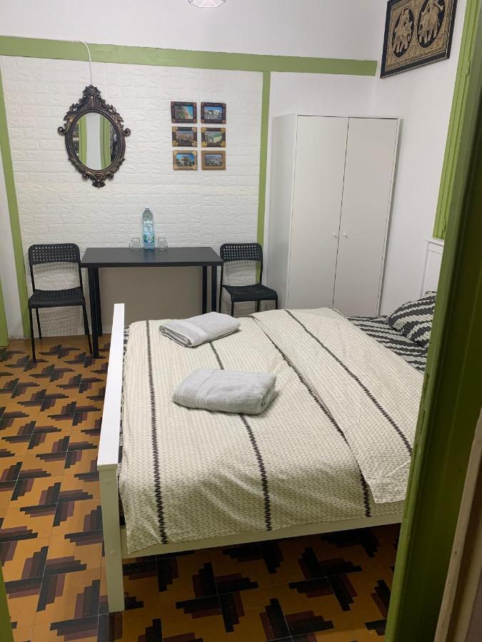 Guesthouse Comfy - Separate Rooms In The Apartment For A Relaxing Holiday Хайфа Екстериор снимка