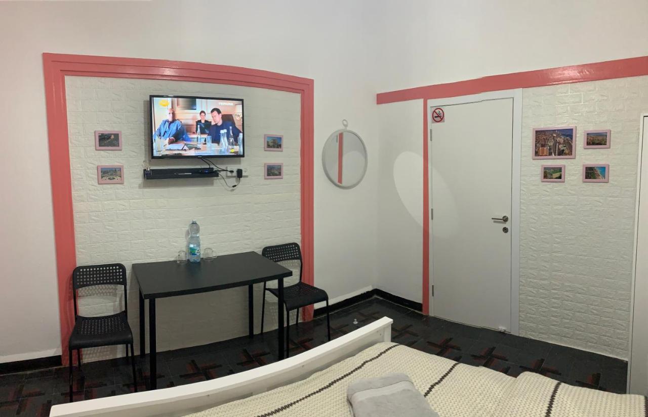 Guesthouse Comfy - Separate Rooms In The Apartment For A Relaxing Holiday Хайфа Екстериор снимка